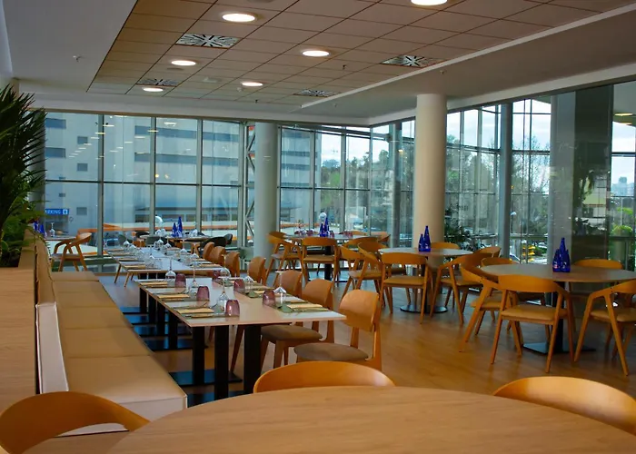 Ar Diamante & 4 Sup 4*