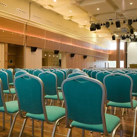 Ar Diamante & 4 Sup 酒店