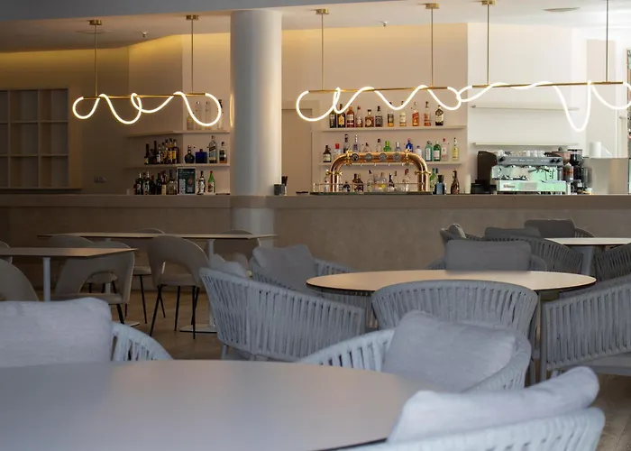 Ar Diamante & 4 Sup Кальпе