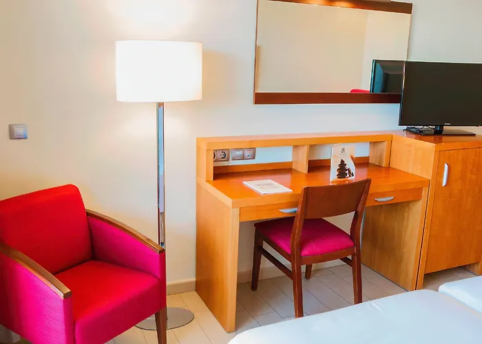 Ar Diamante & 4 Sup 4*